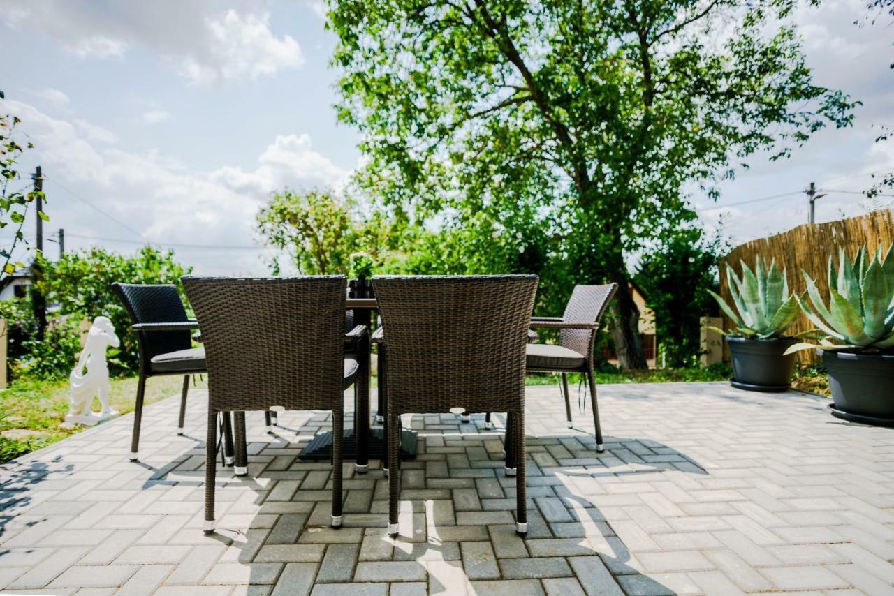 Eleven Apartman House Keszthely Exterior foto